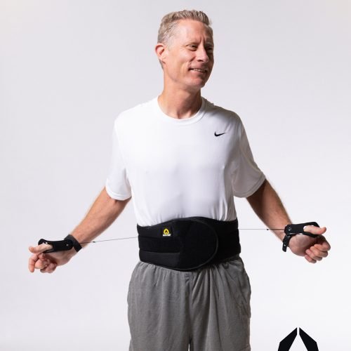 A man wearing an ARYSE METFORCE BACK belt.